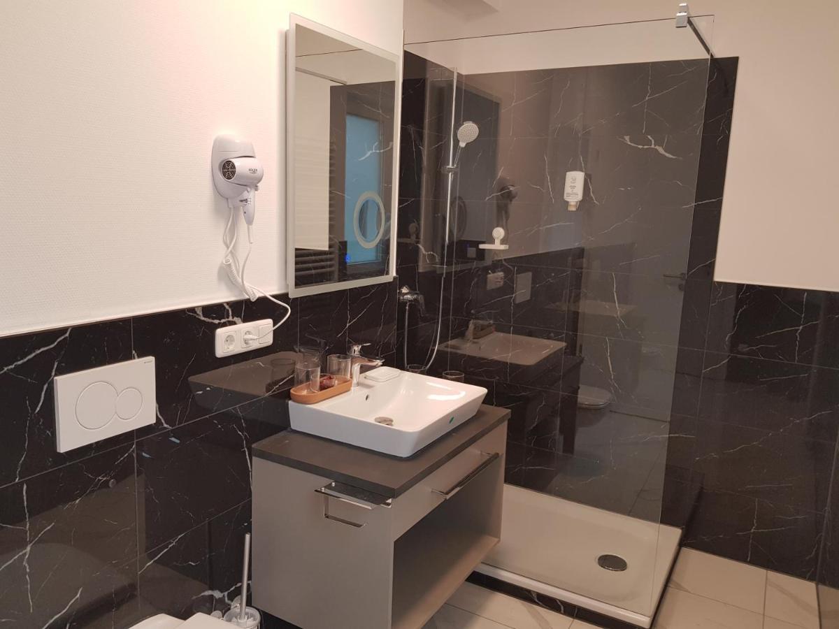 Chambre Lits Jumeaux avec Salle de Bains Privative