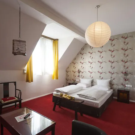 Hotel Am Berg-3